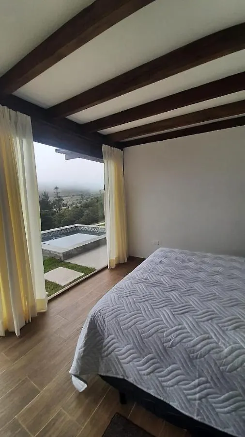 Fengari Camp Crater Del Pululahua Bed and Breakfast Quito